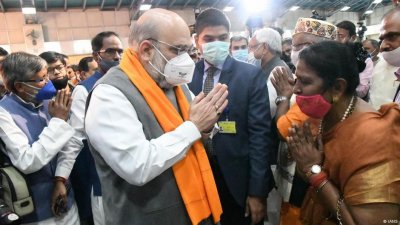 পশ্চিমবঙ্গে লোকসমাগম নেই অমিত শাহের সমাবেশে!