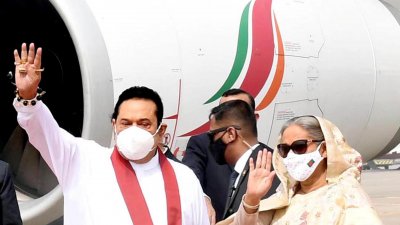 ঢাকায় পৌঁছেছেন রাজাপাকসে
