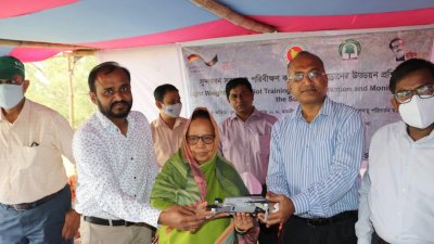 চারটি ড্রোন দেওয়া হচ্ছে সুন্দরবনে