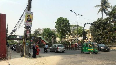 কোথাও যানজট, কোথাও ফাঁকা