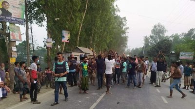 সিরাজগঞ্জের চৌহালীতে ইউনিয়ন আওয়ামী লীগের দুই গ্রুপে সংঘর্ষের ঘটনা ঘটে।