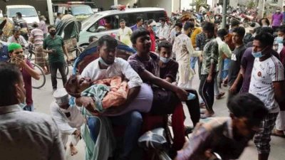 বায়তুল মোকাররমে সংঘর্ষের ঘটনায় আহত  ৪০ জন ঢাকা মেডিক্যালে