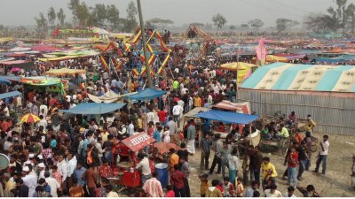 বোয়ালমারীতে শুরু হয়েছে ৪০০ বছরের পুরনো কাটাগড়ের মেলা