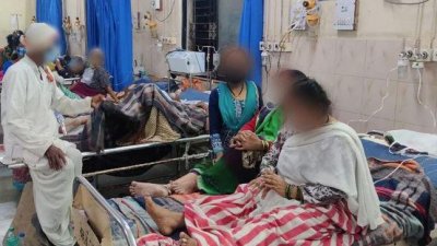 নাগপুর হাসপাতালে এক বেডে দুই করোনা রোগী, ছবি ভাইরাল