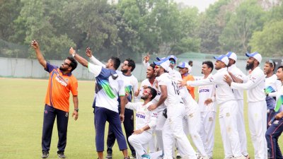 রাজশাহীর বিজয়-সেলফি