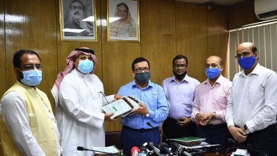 ৪০ টন খেজুর দিলো সৌদি সরকার