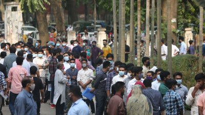 মেডিক্যাল ভর্তি পরীক্ষার্থীরা