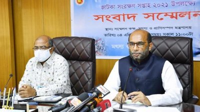 মৎস্য ও প্রাণিসম্পদ মন্ত্রী শ ম রেজাউল করিম
