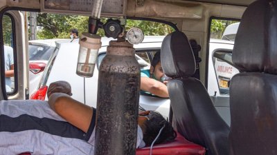 ভারতে অক্সিজেনের হাহাকার