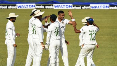 বাংলাদেশ-শ্রীলঙ্কা টেস্টের তৃতীয় দিন আজ