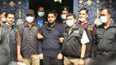মনির হোসেন ওরফে গোল্ডেন মনির (ফাইল ছবি)
