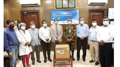 ঢামেককে জরুরি চিকিৎসা সরঞ্জাম দিয়েছে আইসিডিডিআর,বি