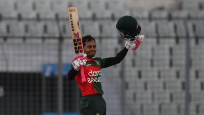 মুশফিক দেখালেন পাওয়ার হিটিং ছাড়াও বড় ইনিংস হয়