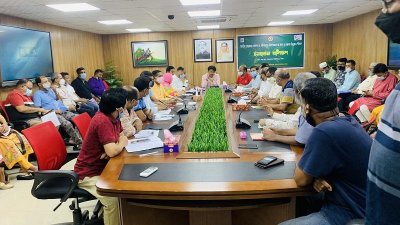 ছুটির দিনেও অফিস করেন সমাজসেবার কর্মকর্তা-কর্মচারীরা