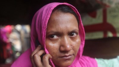 মাথা গোঁজার ঠাঁই হারিয়ে নির্বিকার বস্তিবাসী