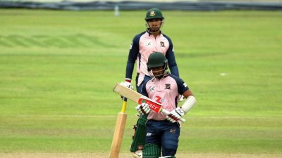 আবারও ব্যর্থ আশরাফুল, হেরেছে তার দলও