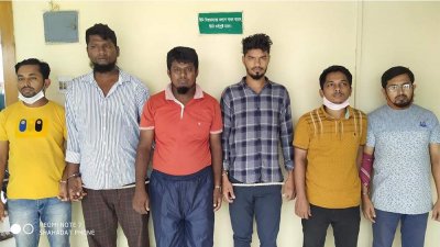 গ্রেফতার ছয় জন