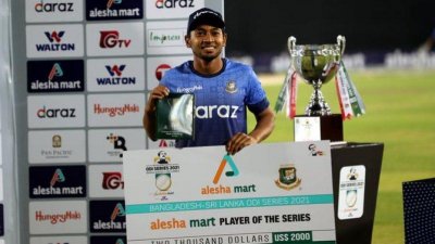 জিম্বাবুয়ে সফরের আগে মুশফিকের চোট