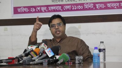সংবাদ সম্মেলনে সাঈদ খোকন (ছবি নাসিরুল ইসলাম)