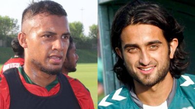 বাংলাদেশ অধিনায়ক জামাল ভূঁইয়া (বাঁয়ে) ও পাকিস্তান অধিনায়ক হাসান বশির