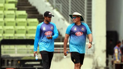 এই সাকিবকে ক্ষুধার্ত বলছেন ডমিঙ্গো