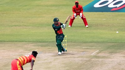 সেঞ্চুরি পেয়েছেন লিটন দাস