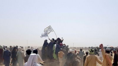 পশ্চিম আফগানিস্তানে তালেবানের সঙ্গে চুক্তির স্বীকারোক্তি গভর্নরের