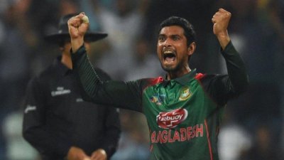 নির্ধারিত সময়ে দেশ ছাড়ছে মাহমুদউল্লাহরা।