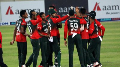 অস্ট্রেলিয়াকে ৬২ রানে গুটিয়ে বাংলাদেশের উৎসব