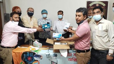 ঢাকাস্থ বেলাব উপজেলা সোসাইটির করোনার সুরক্ষা সামগ্রী বিতরণ 