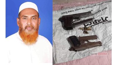 কাউন্সিলর আতিকুর রহমান মোর্শেদ গ্রেফতারের পর তার বাসায় তল্লাশি করে মিলে দুটি বিদেশি পিস্তল