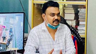 বরিশালে সংঘর্ষের ঘটনায় কাউন্সিলর মান্না গ্রেফতার