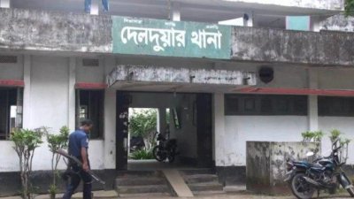 লাশ ময়নাতদন্তের জন্য টাঙ্গাইল জেনারেল হাসপাতাল মর্গে পাঠায় পুলিশ