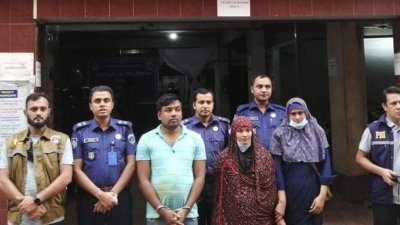 গ্রেফতার ক্যামেলি ও পিন্টু