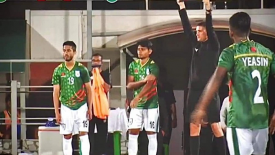 আগের ম্যাচে বদলি হয়ে নামলেও আজ রাহবার (১৯ নম্বর) আছেন একাদশে