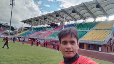 বাংলাদেশের সাবেক গোলকিপার বিপ্লব ভট্টাচার্য