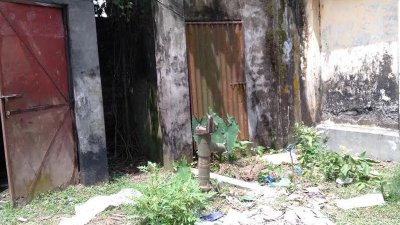 আলগী ইমান আলী প্রাথমিক বিদ্যালয়ের টিউবওয়েলের হ্যান্ডেল চুরি হয়ে গেছে