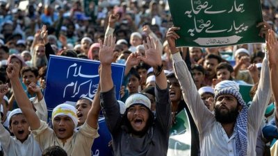 পাকিস্তানে ধর্ম অবমাননা আইন বেশ কঠোর