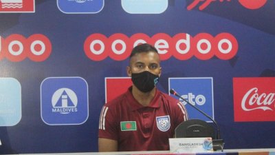 সংবাদ সম্মেলনে কথা বলছেন জামাল ভূঁইয়া।