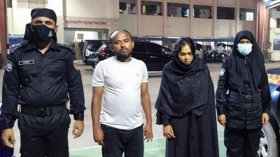 র‌্যাবের হাতে গ্রেফতার মাদক ব্যবসায়ীরা (ছবি: সংগৃহীত)