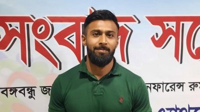 ইমরানুর রহমানের জন্ম ও বেড়ে ওঠা লন্ডনে