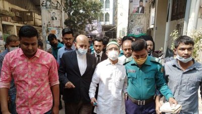 আদালতে লুৎফুজ্জামান বাবর (ফাইল ছবি)