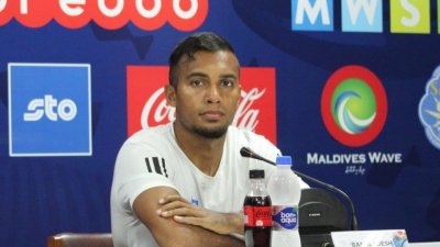 নেপালের বিপক্ষে ম্যাচের আগে কথা বলছেন জামাল ভূঁইয়া।