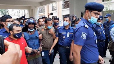 বর্তমানে রিমান্ডে আছেন কোরআন অবমাননা মামলার আসামি ইকবাল হোসেন