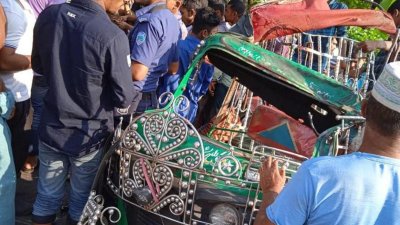 কোম্পানীগঞ্জে কাভার্ডভ্যানের ধাক্কায় সিএনজি অটোরিকশা দুমড়েমুচড়ে দুই জন নিহত