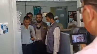 সচিবালয়ে ক্রাইম সিনের সদস্যরা (ছবি: সংগৃহীত)