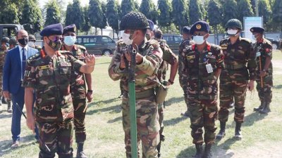 রংপুর সেনানিবাস পরিদর্শন করেছেন সেনাবাহিনীর প্রধান জেনারেল এস এম শফিউদ্দিন আহমেদ