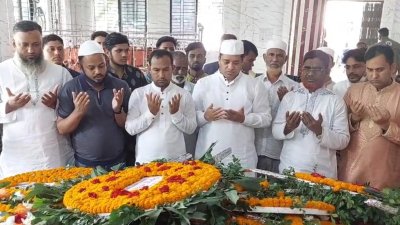 মিলাদ ও দোয়া মাহফিল অনুষ্ঠানে গাজীপুর সিটি করপোরেশনের মেয়র জাহাঙ্গীর আলম