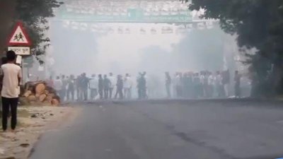 সীতাকুণ্ডে ২ মেম্বার প্রার্থীর সমর্থকদের মধ্যে ধাওয়া-পাল্টা ধাওয়া