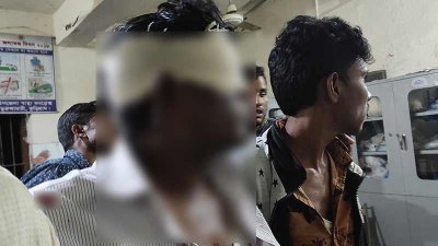 হাসপাতালে চিকিৎসা নিয়েছেন সংঘর্ষে আহত ব্যক্তি